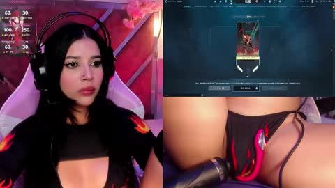 sweetie_cloe online show from October 2025 09:56:01 PM