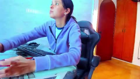 Snapshot of sweetie_foxx1 chatting on August 2026 11:46:02 AM FOXXY online show from August 2026 11:46:02 AM