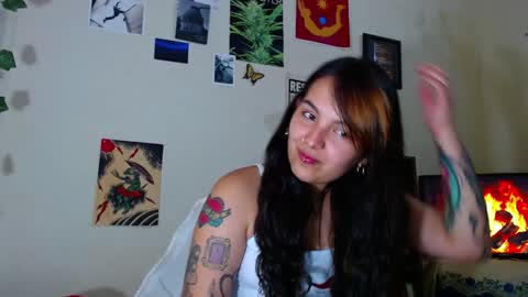 Snapshot of sweetie_maryy chatting on February 2025 03:41:01 AM Maria  my insta sweetie maryy   online show from February 2025 03:41:01 AM