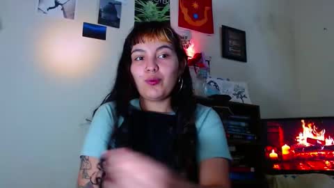 Snapshot of sweetie_maryy chatting on February 2025 11:47:02 PM Maria  my insta sweetie maryy   online show from February 2025 11:47:02 PM