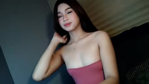 Snapshot of sweetiecum_tina chatting on May 2026 06:53:01 AM sweetiecum_tina online show from May 2026 06:53:01 AM