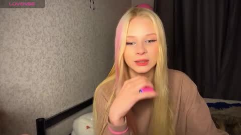 sweetie Lisa3 online show from December 2024 11:40:02 AM