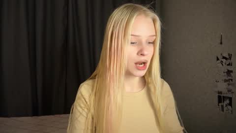 sweetie Lisa3 online show from January 2025 03:58:02 AM