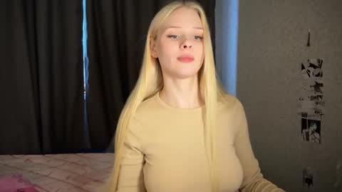 sweetie Lisa3 online show from January 2025 07:01:02 AM