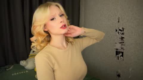sweetie Lisa3 online show from January 2025 02:15:02 PM