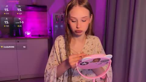 sweetie Lisa3 online show from February 2026 11:01:02 PM