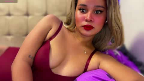 sweetjhessa69 online show from May 2026 04:43:01 AM