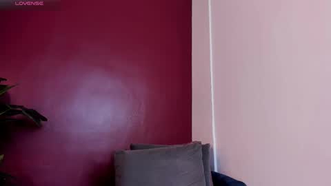 karin paz online show from May 2026 10:15:02 PM