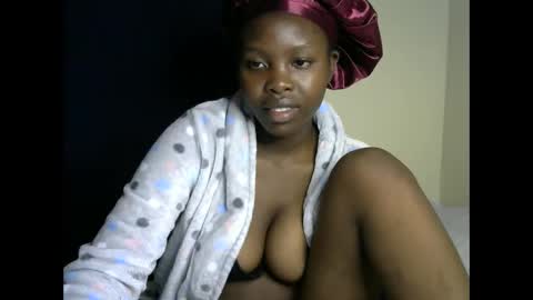 Snapshot of sweetkirrie chatting on May 2026 10:06:02 PM sweetkirrie online show from May 2026 10:06:02 PM