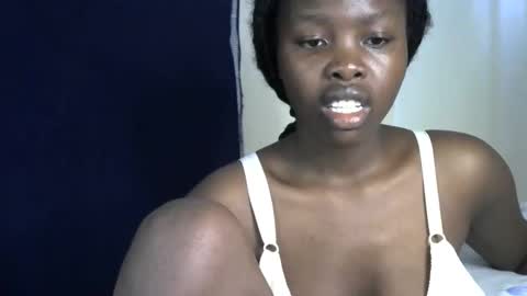 Snapshot of sweetkirrie chatting on May 2026 09:37:01 AM sweetkirrie online show from May 2026 09:37:01 AM
