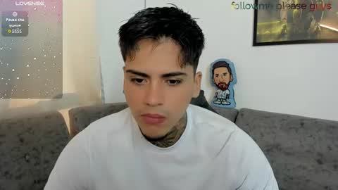 Snapshot of sweetlatinoboy chatting on June 2026 12:19:01 PM SWEETLATINBOY online show from June 2026 12:19:01 PM