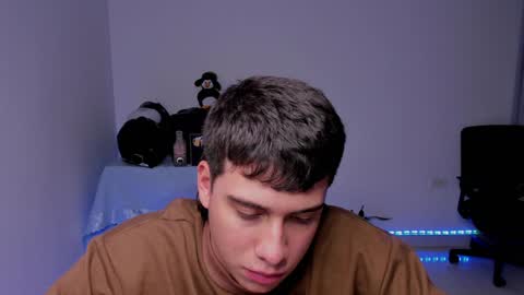 Lian online show from December 2024 10:30:01 AM