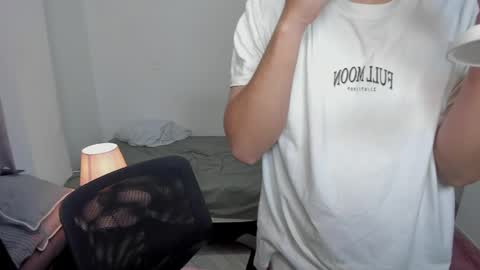 Lian online show from May 2026 01:32:02 AM