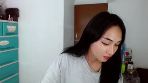 Lilly online show from December 2024 10:23:02 AM