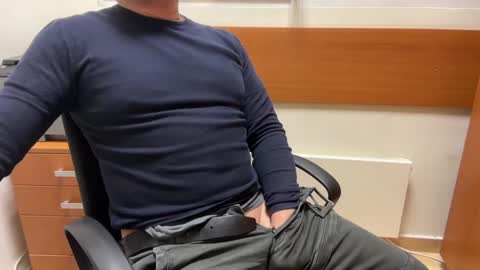 Sebastian online show from January 2025 04:48:02 PM