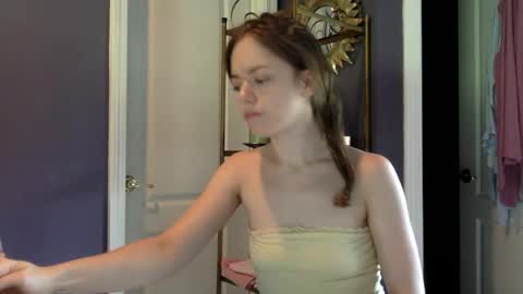 sweetmarie223 online show from May 2026 04:15:02 PM