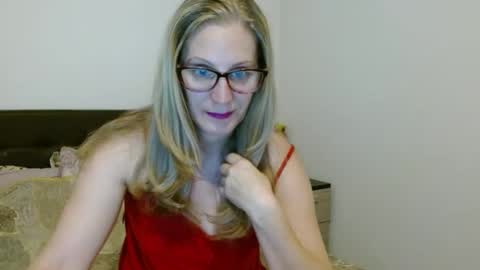 sweetmayaxoxo online show from December 2024 03:12:01 PM