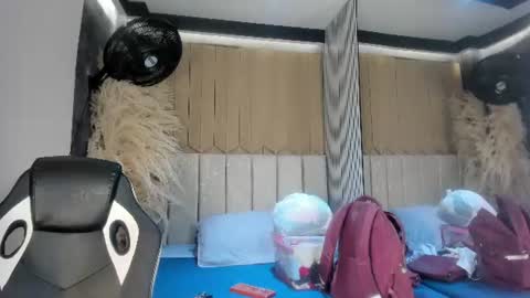 Snapshot of sweetnova_ chatting on June 2026 02:31:02 AM Sweet Nova online show from June 2026 02:31:02 AM