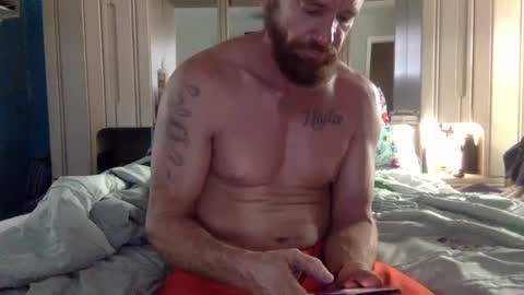 WeAim2PZzz online show from January 2025 07:58:02 PM