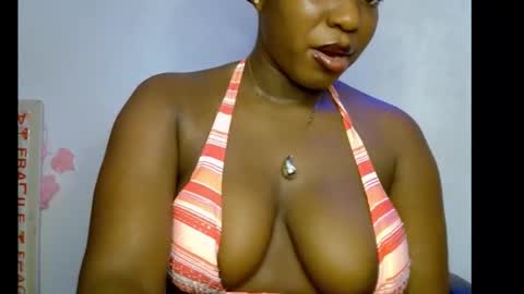 Snapshot of sweetpetitgirl chatting on February 2026 07:51:01 AM LILY BRANDY online show from February 2026 07:51:01 AM