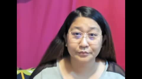 Snapshot of sweetpilipina88 chatting on February 2025 08:55:02 AM MIA online show from February 2025 08:55:02 AM