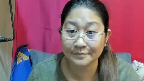 Snapshot of sweetpilipina88 chatting on March 2025 01:04:01 AM MIA online show from March 2025 01:04:01 AM