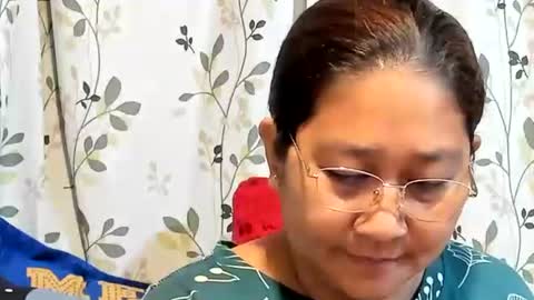 Snapshot of sweetpilipina88 chatting on September 2025 08:20:02 AM MIA online show from September 2025 08:20:02 AM