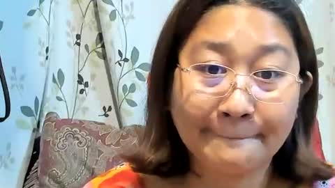 Snapshot of sweetpilipina88 chatting on November 2025 02:46:02 AM MIA online show from November 2025 02:46:02 AM