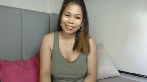 Snapshot of sweetraffy18 chatting on June 2026 12:34:02 AM Raffy online show from June 2026 12:34:02 AM