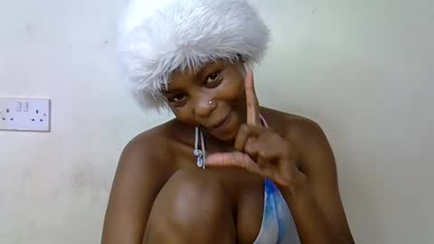 Snapshot of sweetrall chatting on February 2026 05:25:01 PM Lilly online show from February 2026 05:25:01 PM