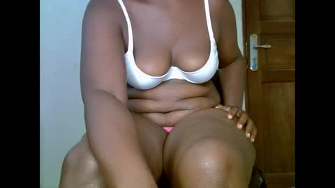 sweetrenne online show from February 2025 12:04:02 PM