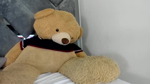 sweetsalome_01 online show from October 2025 12:02:02 PM