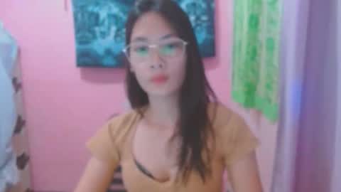 Snapshot of sweetsexygirl20 chatting on June 2026 05:20:02 AM Mia online show from June 2026 05:20:02 AM