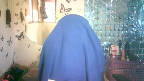 Snapshot of sweetsin_21 chatting on January 2025 09:25:02 PM MEGHAN LOPEZ online show from January 2025 09:25:02 PM