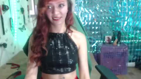 Snapshot of sweetsin_21 chatting on March 2025 10:32:02 PM MEGHAN LOPEZ online show from March 2025 10:32:02 PM