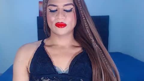 SOFIA  online show from October 2025 07:00:01 PM