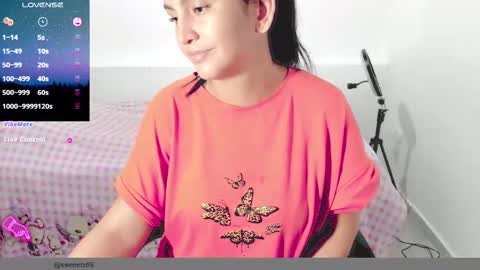 Snapshot of sweetsquirtx23 chatting on March 2025 10:43:02 AM lili online show from March 2025 10:43:02 AM