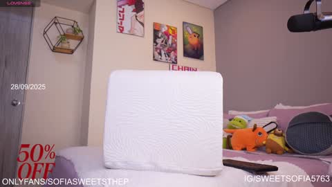 Sofia  online show from September 2025 03:33:02 AM