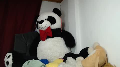 Snapshot of sweett_candy1 chatting on February 2025 05:05:02 AM sweett_candy1 online show from February 2025 05:05:02 AM