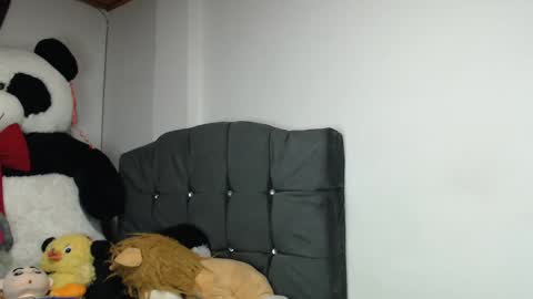 Snapshot of sweett_candy1 chatting on March 2025 05:28:01 AM sweett_candy1 online show from March 2025 05:28:01 AM
