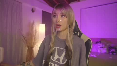 Snapshot of sweett_catt1 chatting on March 2025 06:23:01 AM Cat independent model online show from March 2025 06:23:01 AM