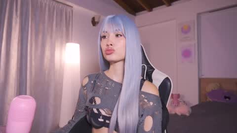 Snapshot of sweett_catt1 chatting on October 2025 02:29:01 AM Cat independent model online show from October 2025 02:29:01 AM