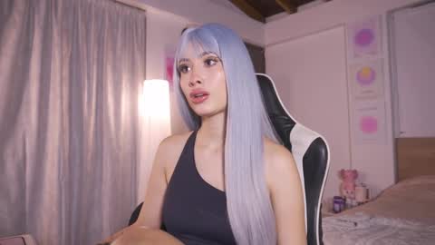 Snapshot of sweett_catt1 chatting on October 2025 03:51:02 AM Cat independent model online show from October 2025 03:51:02 AM