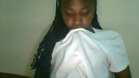 Snapshot of sweett_kimmie chatting on May 2026 07:51:01 PM sweett_kimmie online show from May 2026 07:51:01 PM