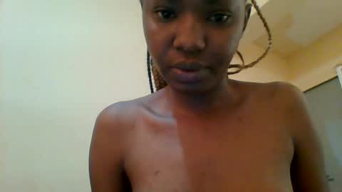 sweett_kimmie online show from June 2026 08:19:01 AM