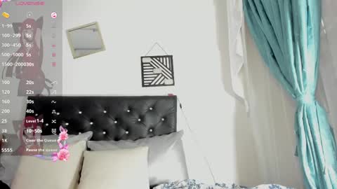 Snapshot of sweett_maria_ chatting on April 2026 06:43:01 PM Sweett Maria online show from April 2026 06:43:01 PM