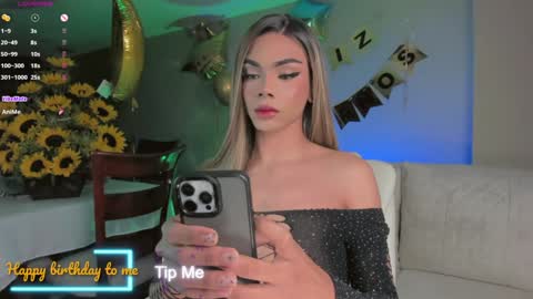 Snapshot of sweett_shinexx chatting on February 2025 03:11:01 AM angel online show from February 2025 03:11:01 AM