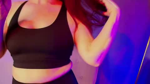 sweeteve online show from April 2026 01:41:02 PM