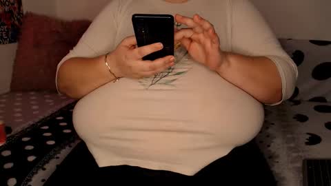 Maya online show from November 2025 01:10:01 PM