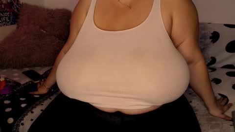 Maya online show from November 2025 08:35:01 AM